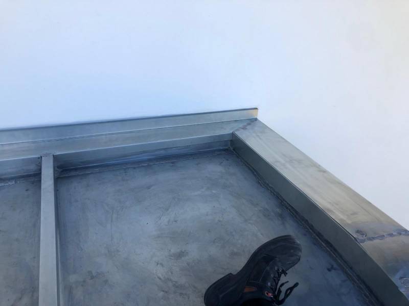 Travaux de rénovation de zinguerie sur mesure pour une maison à Bordeaux et en Gironde